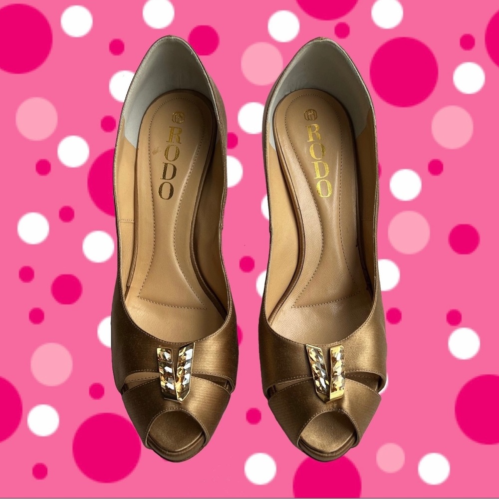 Rodo Satin Metallic Bronze Heels - New with Box